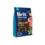 Brit premium alimento seco para perro de cordero.